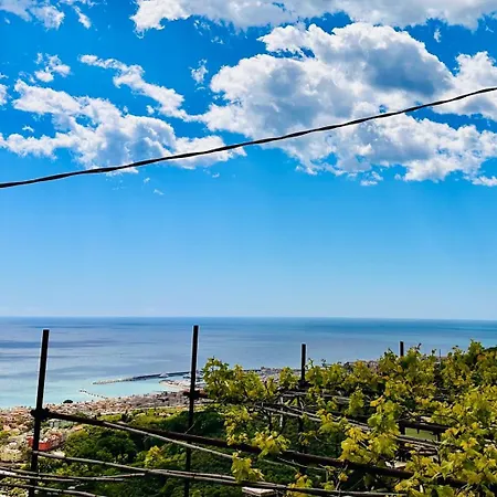 Hostdomus - Le Vigne Sul Mare Apartment Pietra Ligure