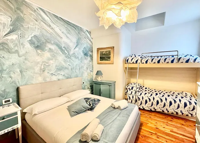 Hostdomus - Le Vigne Sul Mare Pietra Ligure