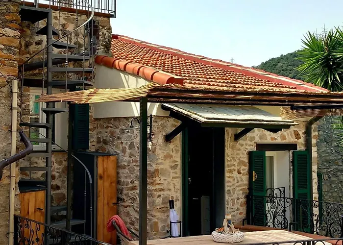 Hostdomus - Le Vigne Sul Mare Appartement Pietra Ligure