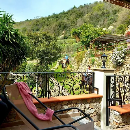 Hostdomus - Le Vigne Sul Mare Apartamento