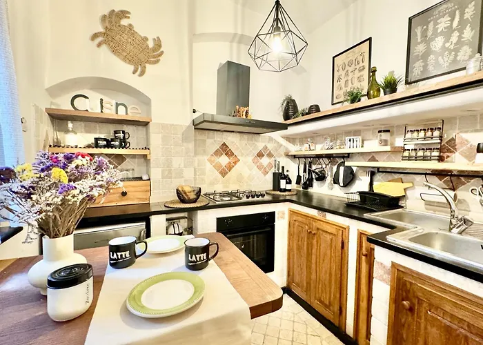 Hostdomus - Le Vigne Sul Mare * Pietra Ligure